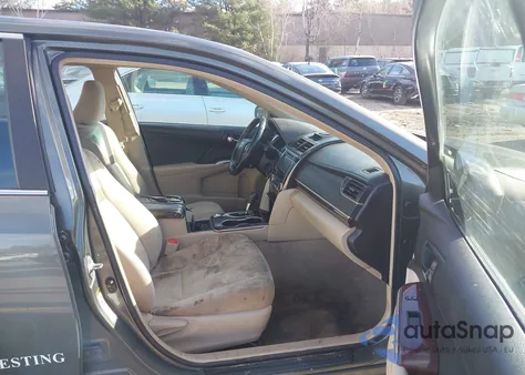 2013 Toyota Camry Xle z USA, uszkodzony, nr VIN 4T4BF1FKXDR289068